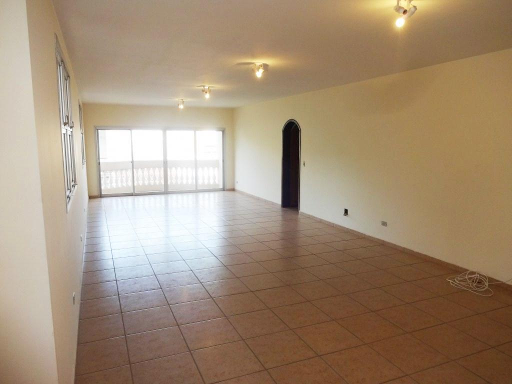 Apartamento à venda com 3 quartos, 183m² - Foto 3