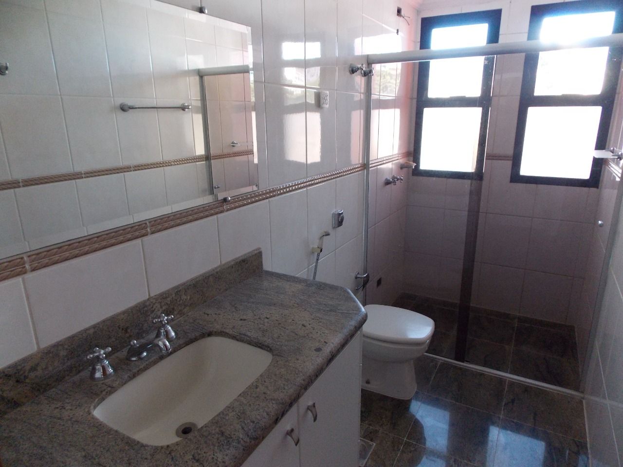 Apartamento à venda com 3 quartos, 147m² - Foto 4