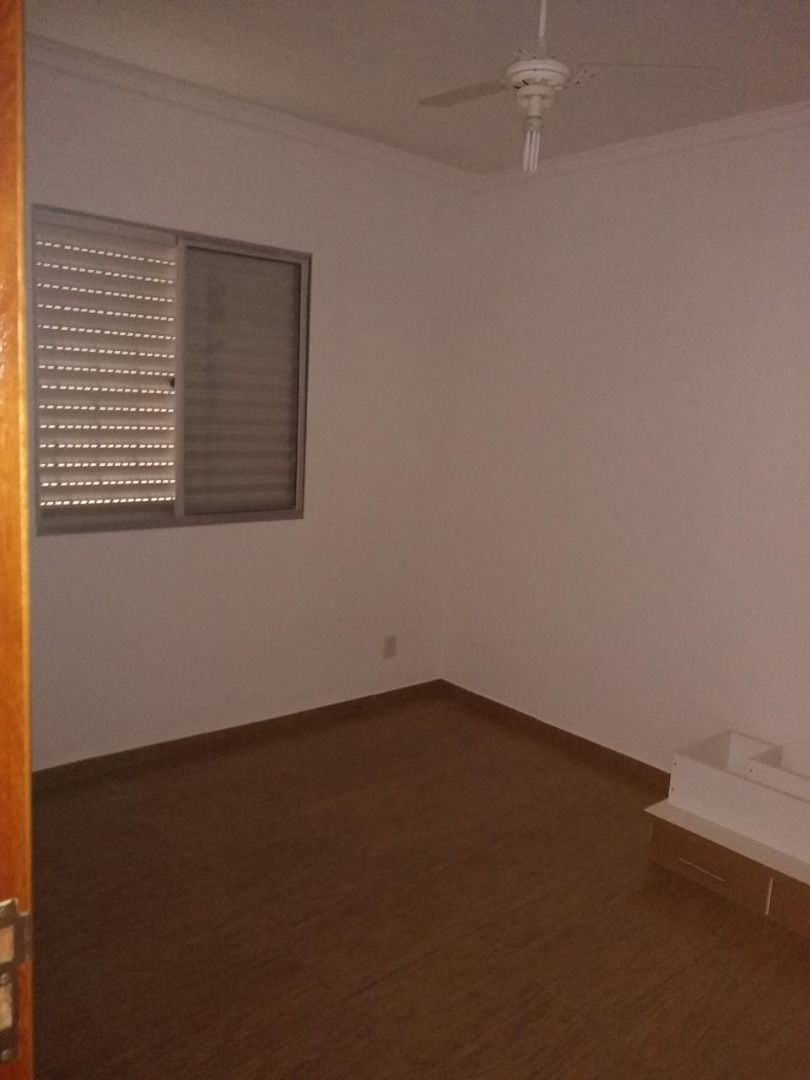 Apartamento à venda com 2 quartos, 46m² - Foto 11