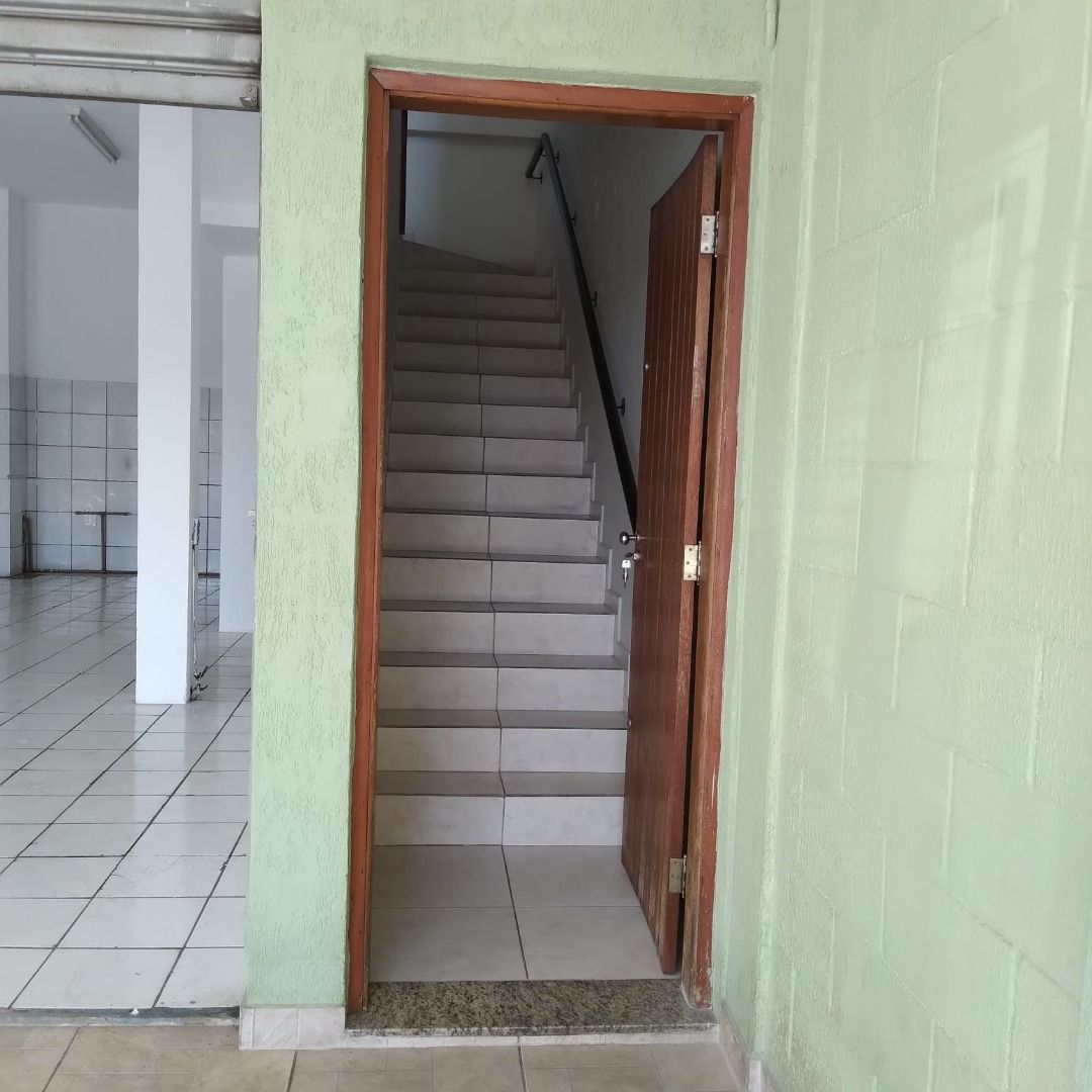 Casa Comercial à venda, 296m² - Foto 3