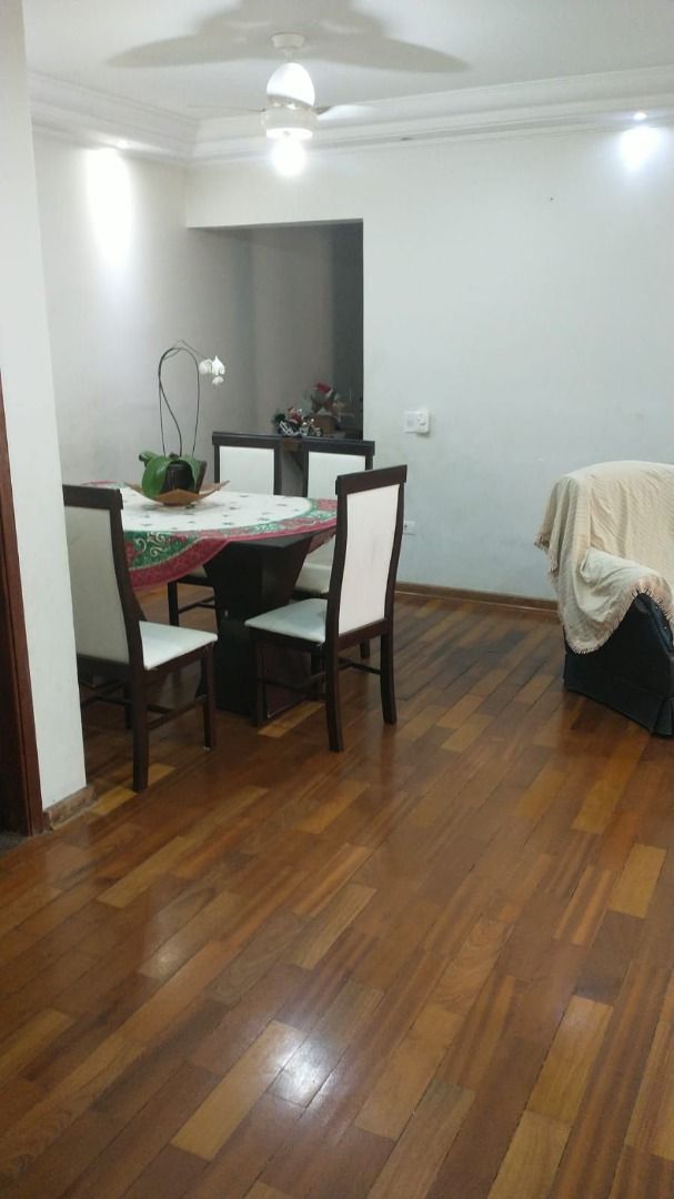 Apartamento à venda com 3 quartos, 75m² - Foto 4