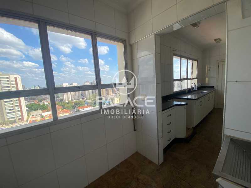 Apartamento para alugar com 4 quartos, 346m² - Foto 18