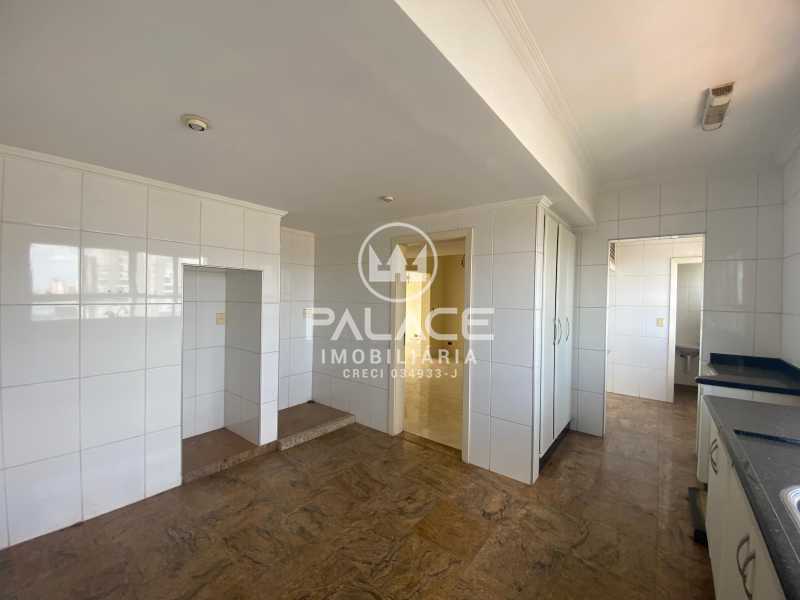 Apartamento para alugar com 4 quartos, 346m² - Foto 16