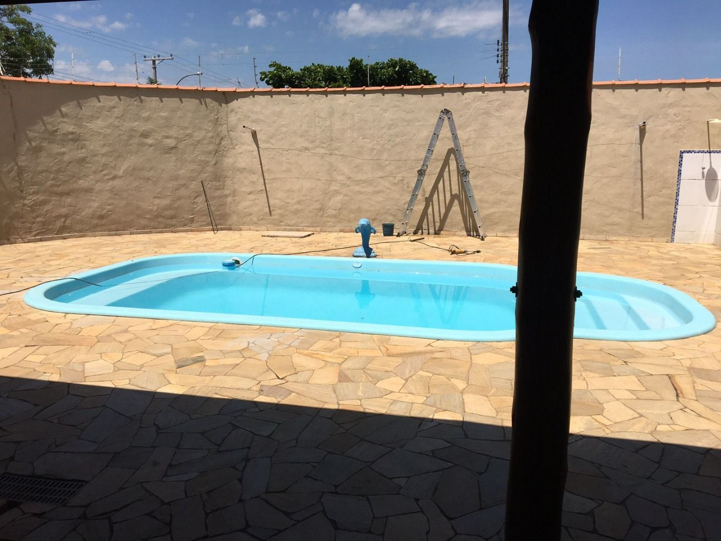 Casa à venda e aluguel com 2 quartos, 150m² - Foto 2