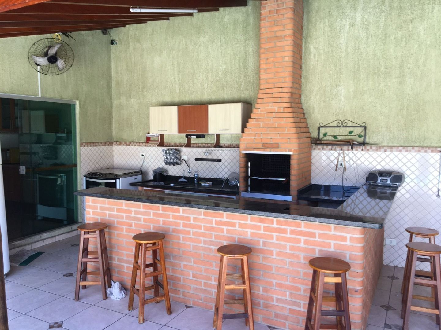 Casa à venda e aluguel com 2 quartos, 150m² - Foto 4