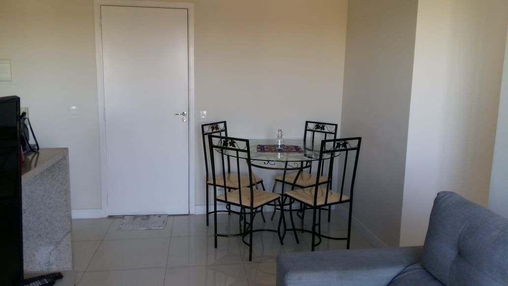 Apartamento à venda com 2 quartos, 83m² - Foto 2