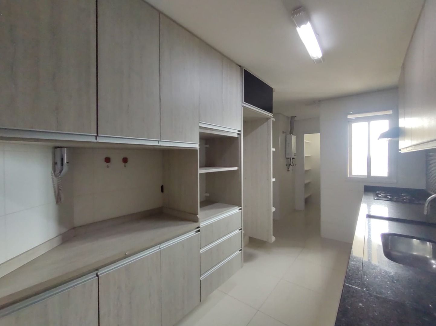 Apartamento para alugar com 3 quartos, 116m² - Foto 5