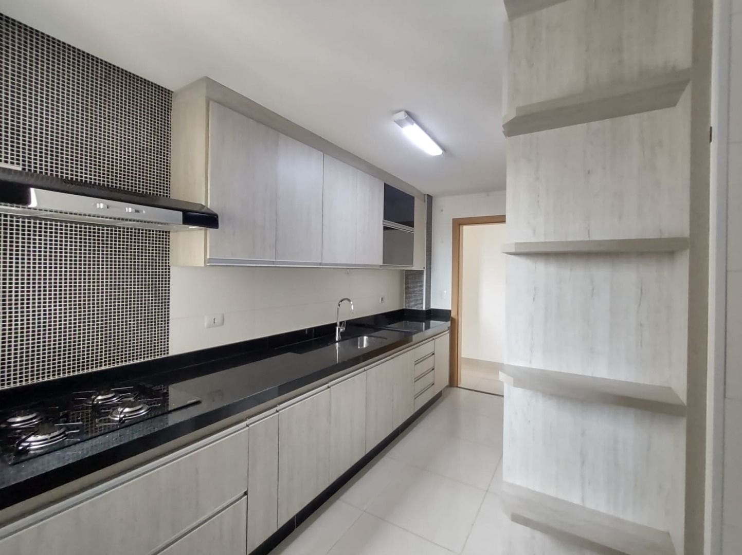 Apartamento para alugar com 3 quartos, 116m² - Foto 6