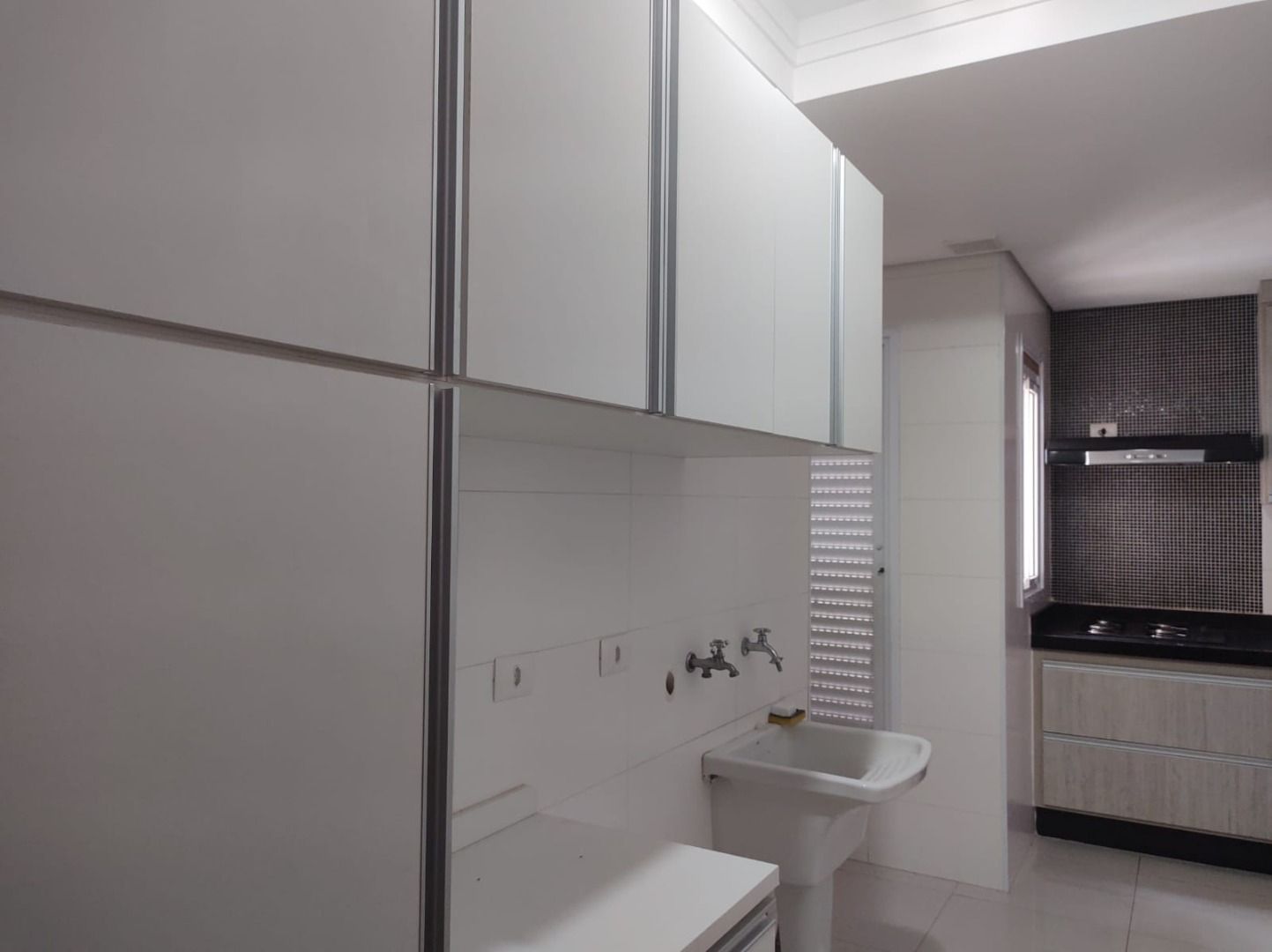 Apartamento para alugar com 3 quartos, 116m² - Foto 9