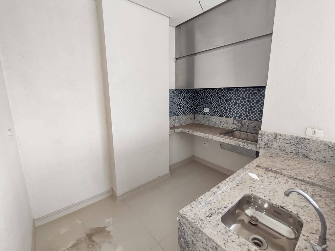 Apartamento à venda com 4 quartos, 164m² - Foto 17