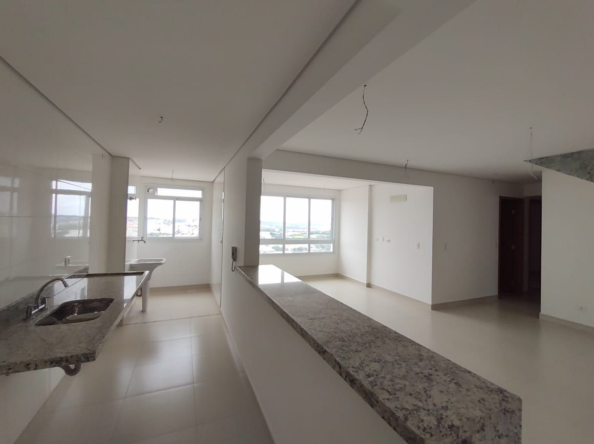 Apartamento à venda com 4 quartos, 164m² - Foto 7