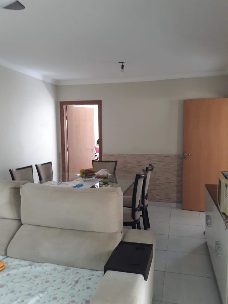 Chácara à venda com 3 quartos, 207m² - Foto 1