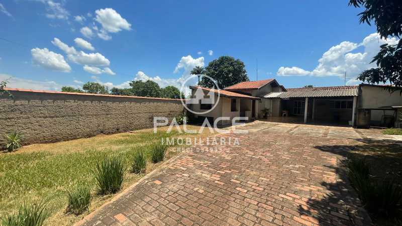 Chácara à venda com 3 quartos, 286m² - Foto 1