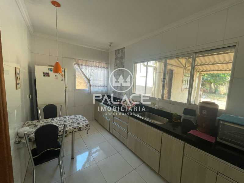 Chácara à venda com 3 quartos, 286m² - Foto 4