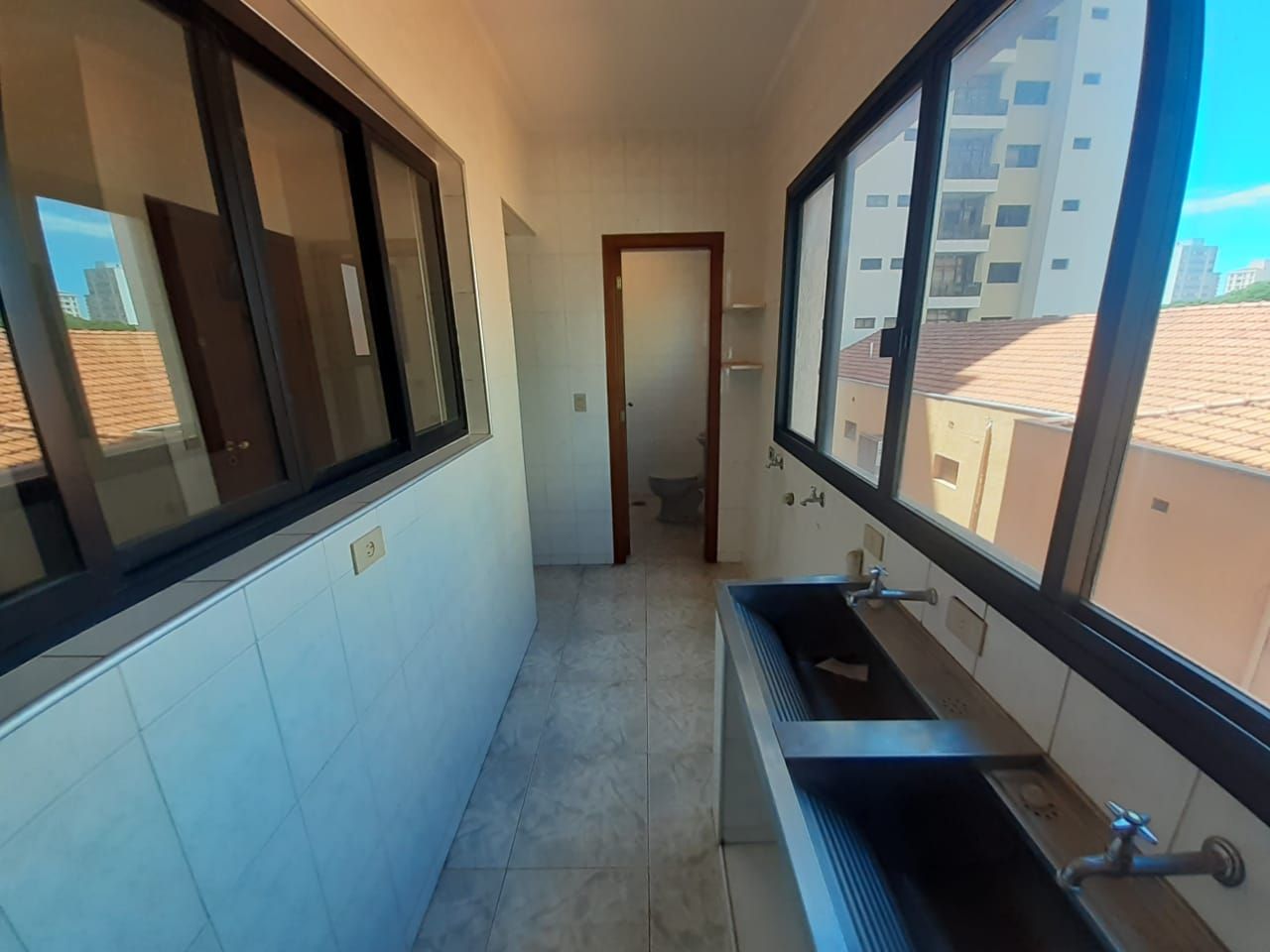 Apartamento à venda com 3 quartos, 115m² - Foto 19