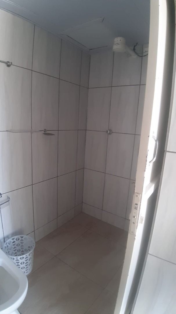 Chácara à venda com 4 quartos, 450m² - Foto 11