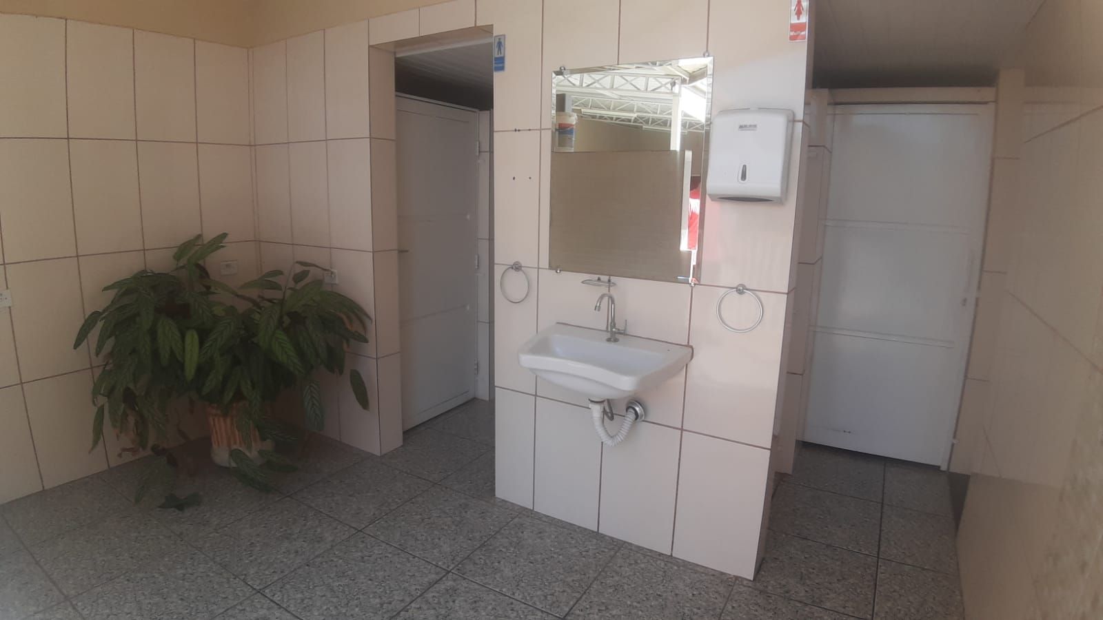 Chácara à venda com 4 quartos, 450m² - Foto 6