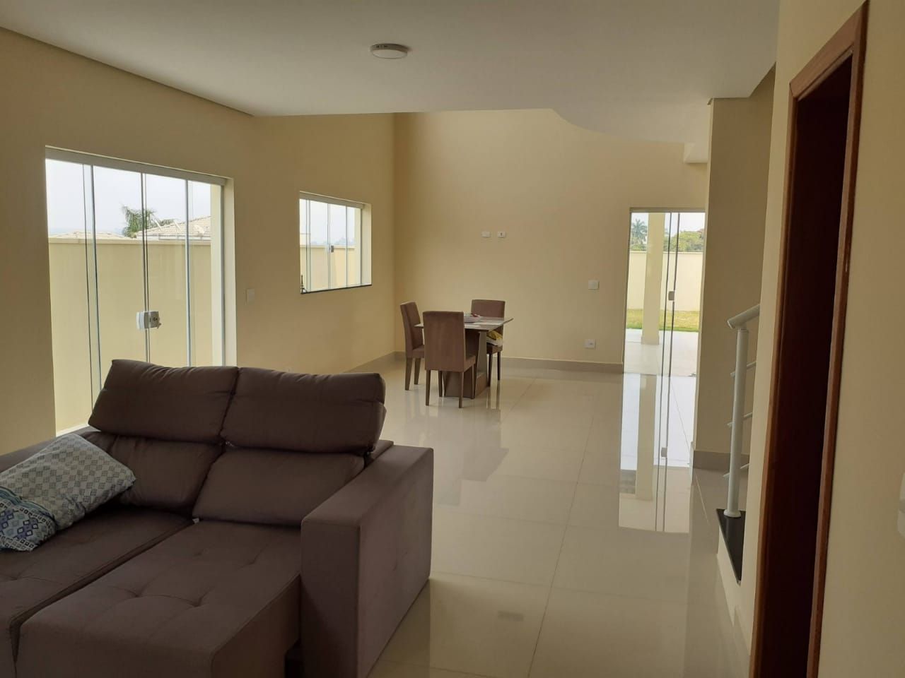 Casa de Condomínio à venda com 3 quartos, 270m² - Foto 4