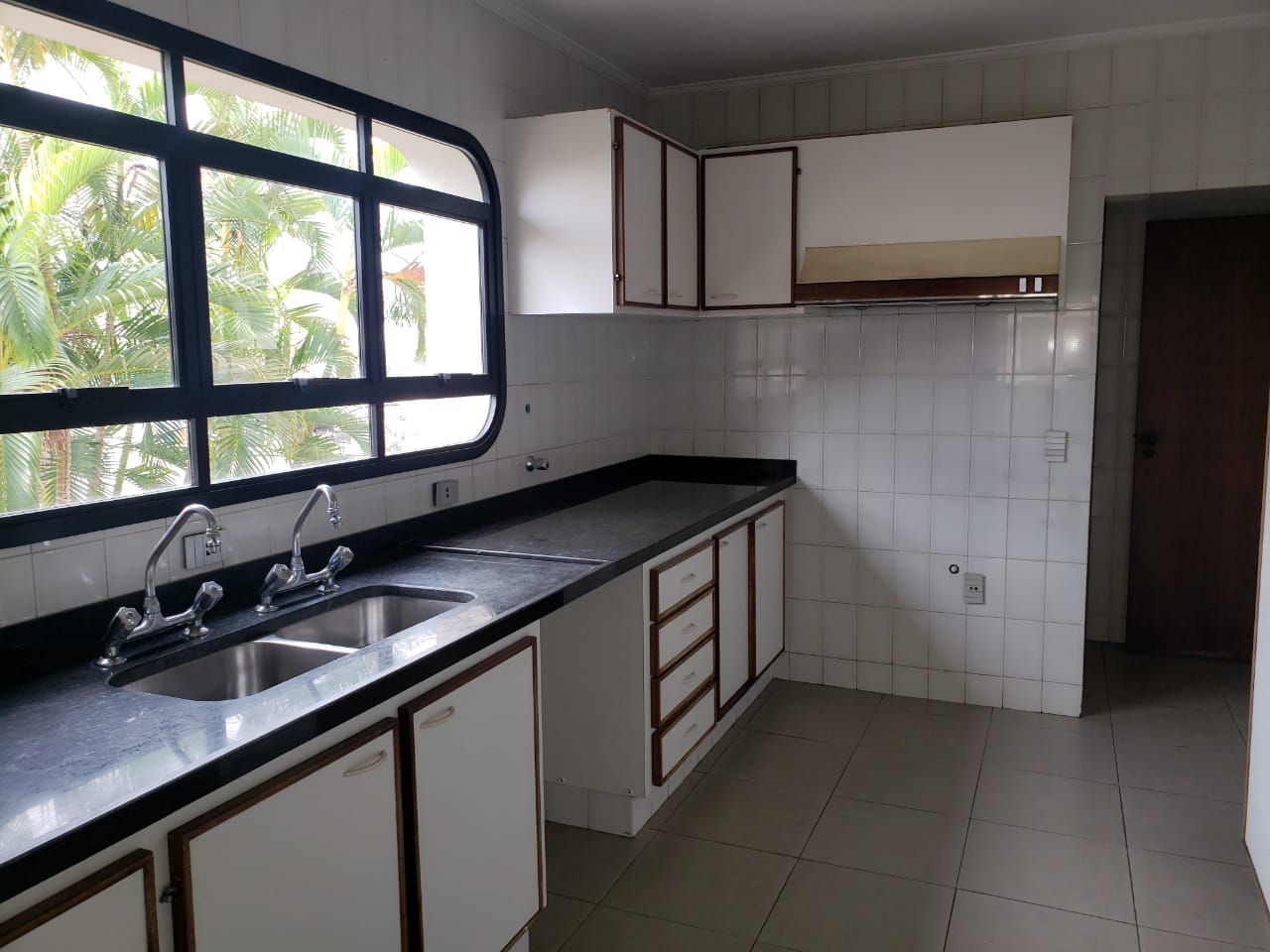 Apartamento à venda com 4 quartos, 282m² - Foto 5