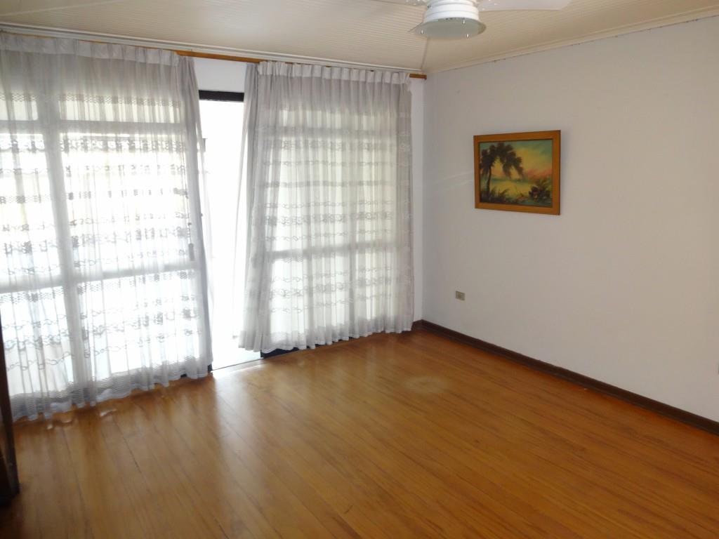 Casa à venda com 3 quartos, 150m² - Foto 9