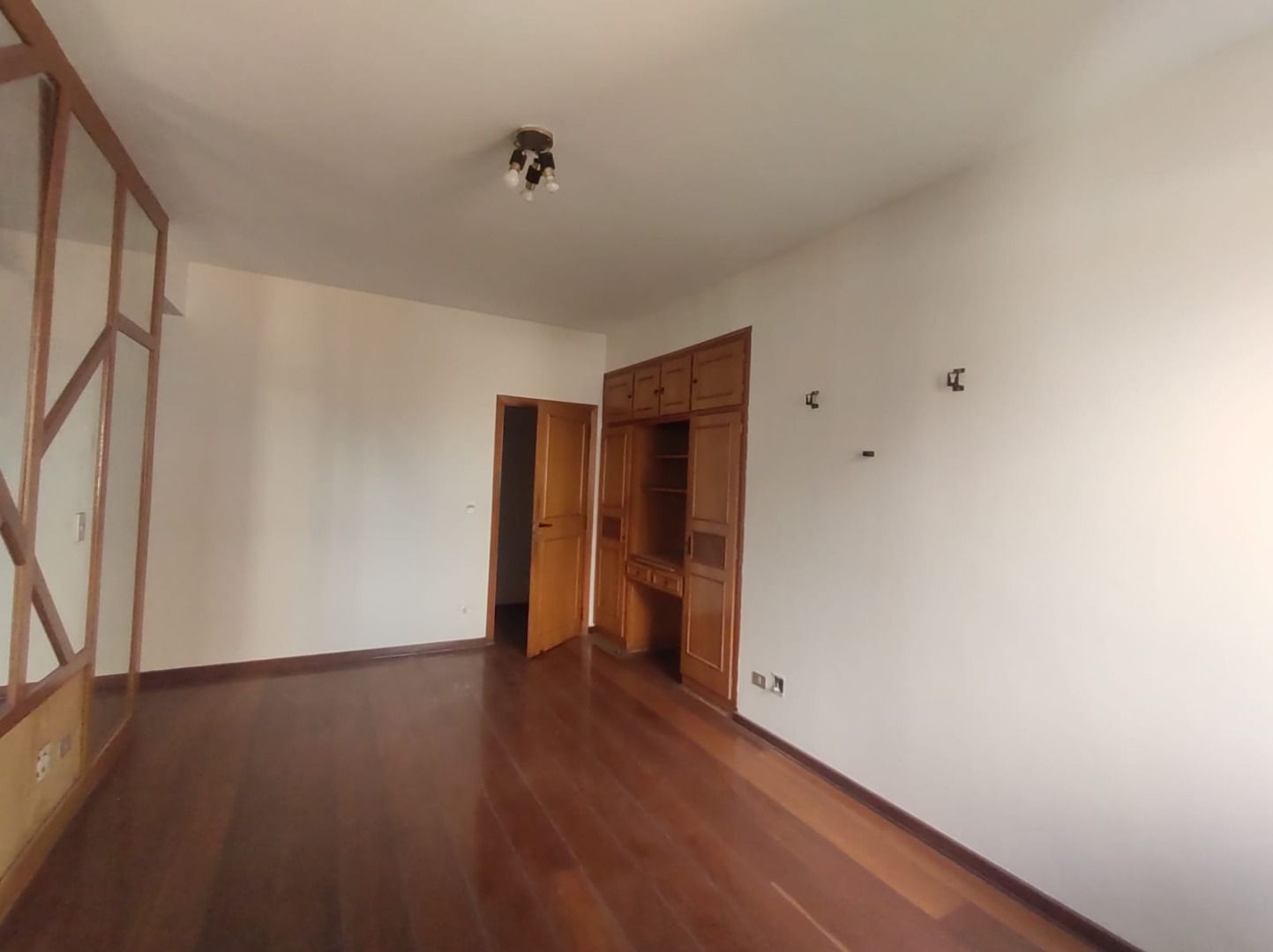 Apartamento à venda com 4 quartos, 250m² - Foto 21