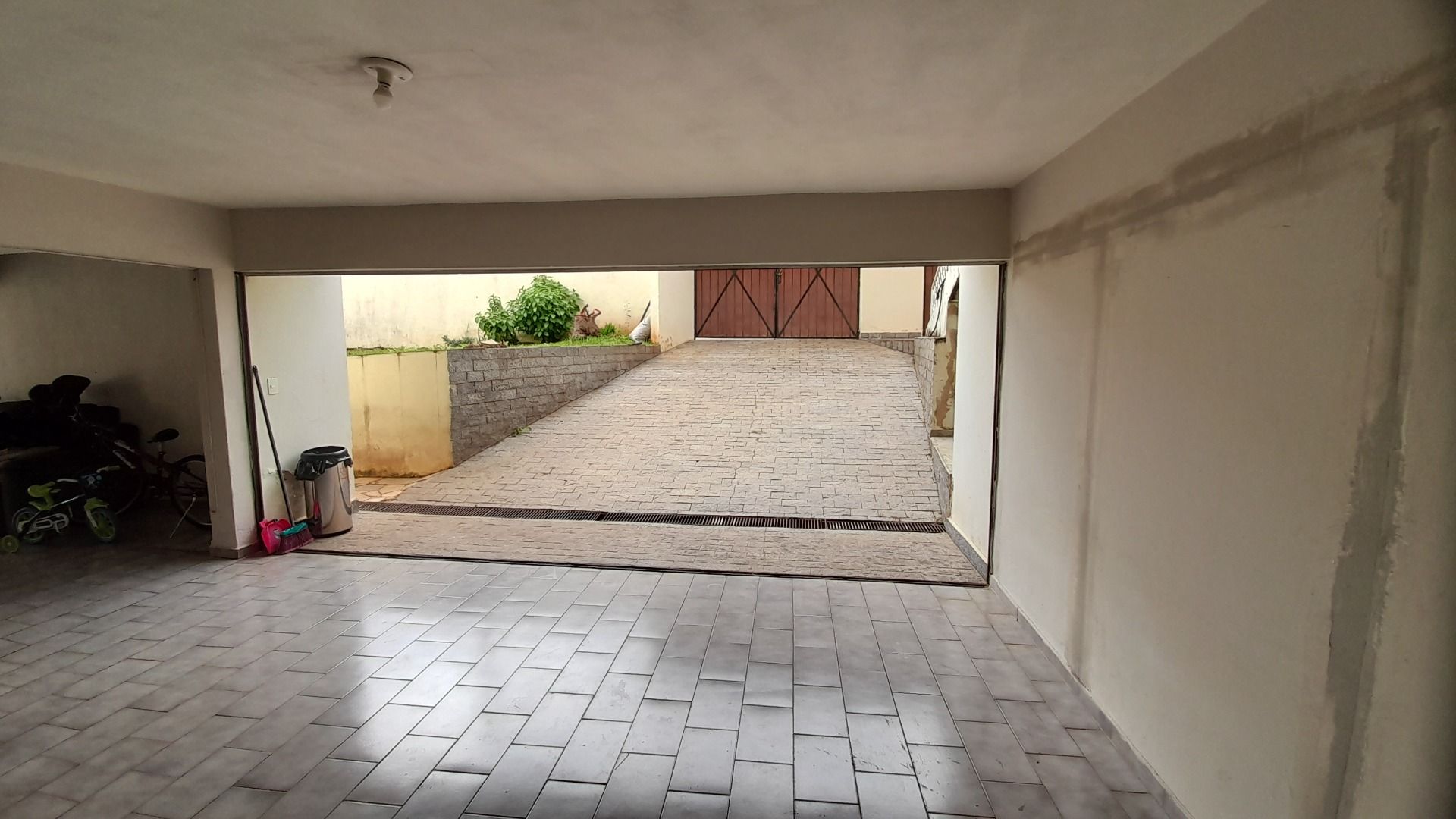 Casa à venda com 4 quartos, 326m² - Foto 24