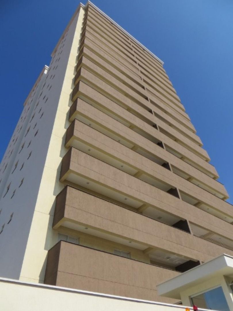 Apartamento à venda e aluguel com 3 quartos, 127m² - Foto 1