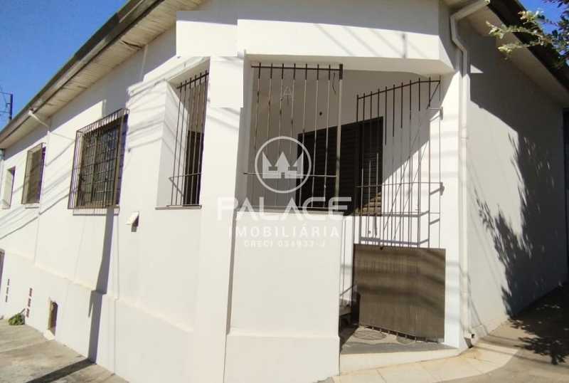 Casa para alugar com 3 quartos, 123m² - Foto 1