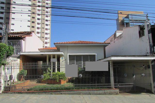 Casa à venda e aluguel com 3 quartos, 326m² - Foto 1