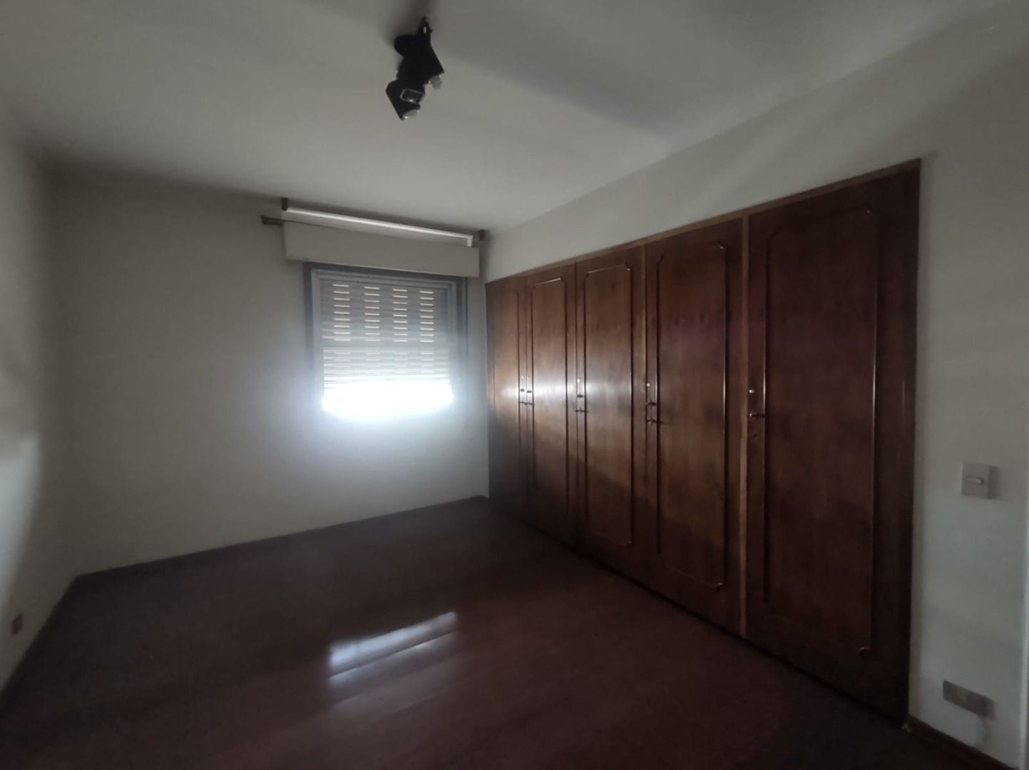 Apartamento para alugar com 3 quartos, 150m² - Foto 14