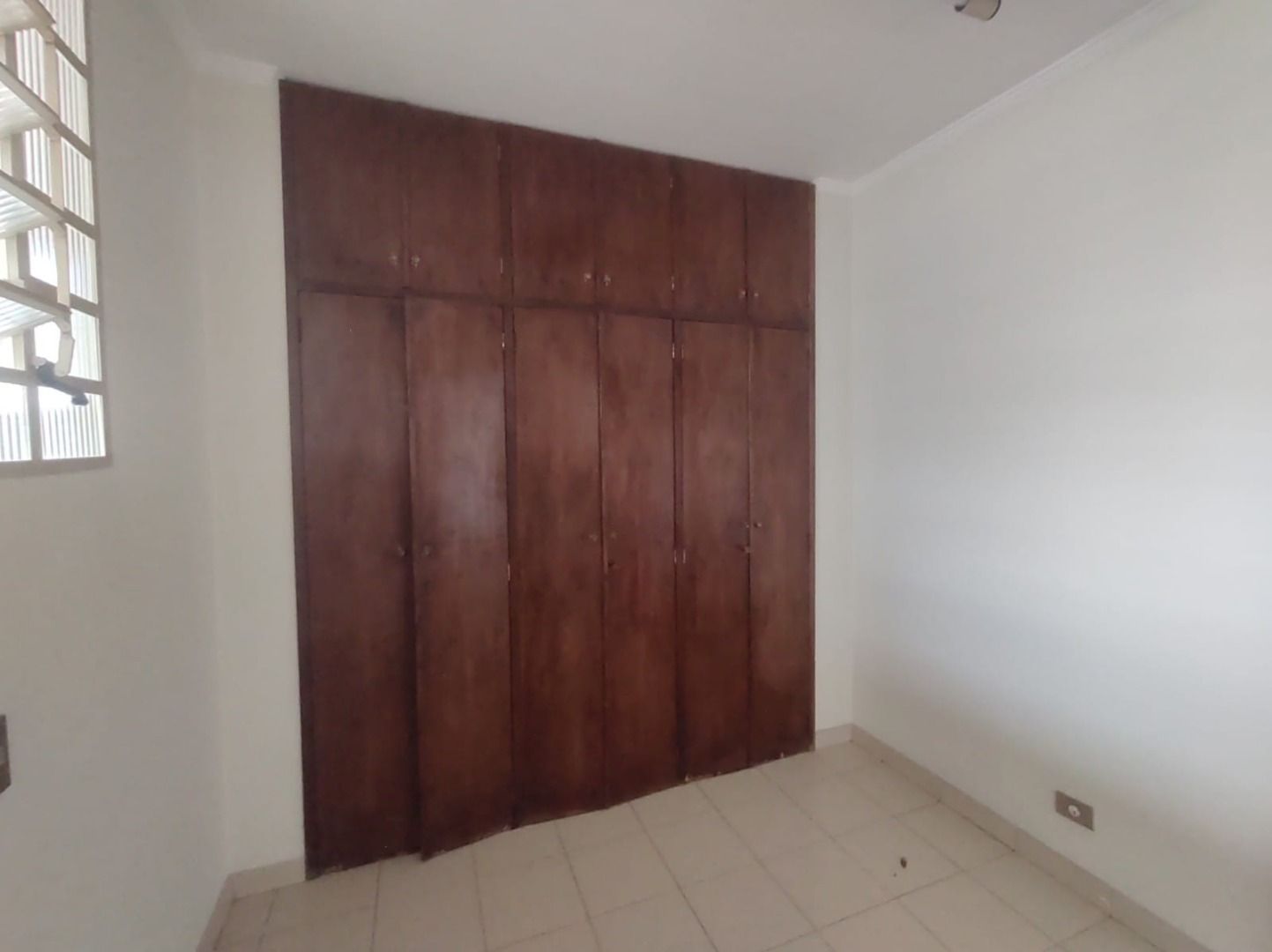 Apartamento para alugar com 3 quartos, 150m² - Foto 8