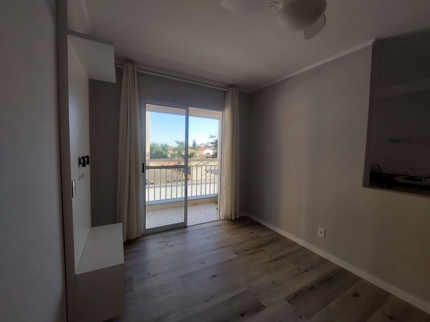 Apartamento à venda com 2 quartos, 72m² - Foto 1