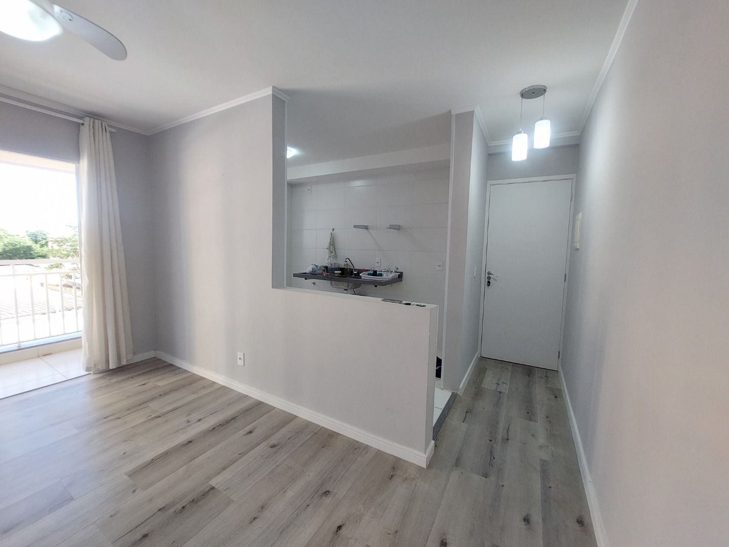 Apartamento à venda com 2 quartos, 72m² - Foto 3