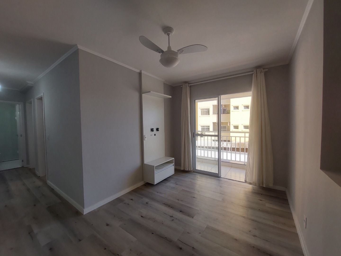 Apartamento à venda com 2 quartos, 72m² - Foto 5