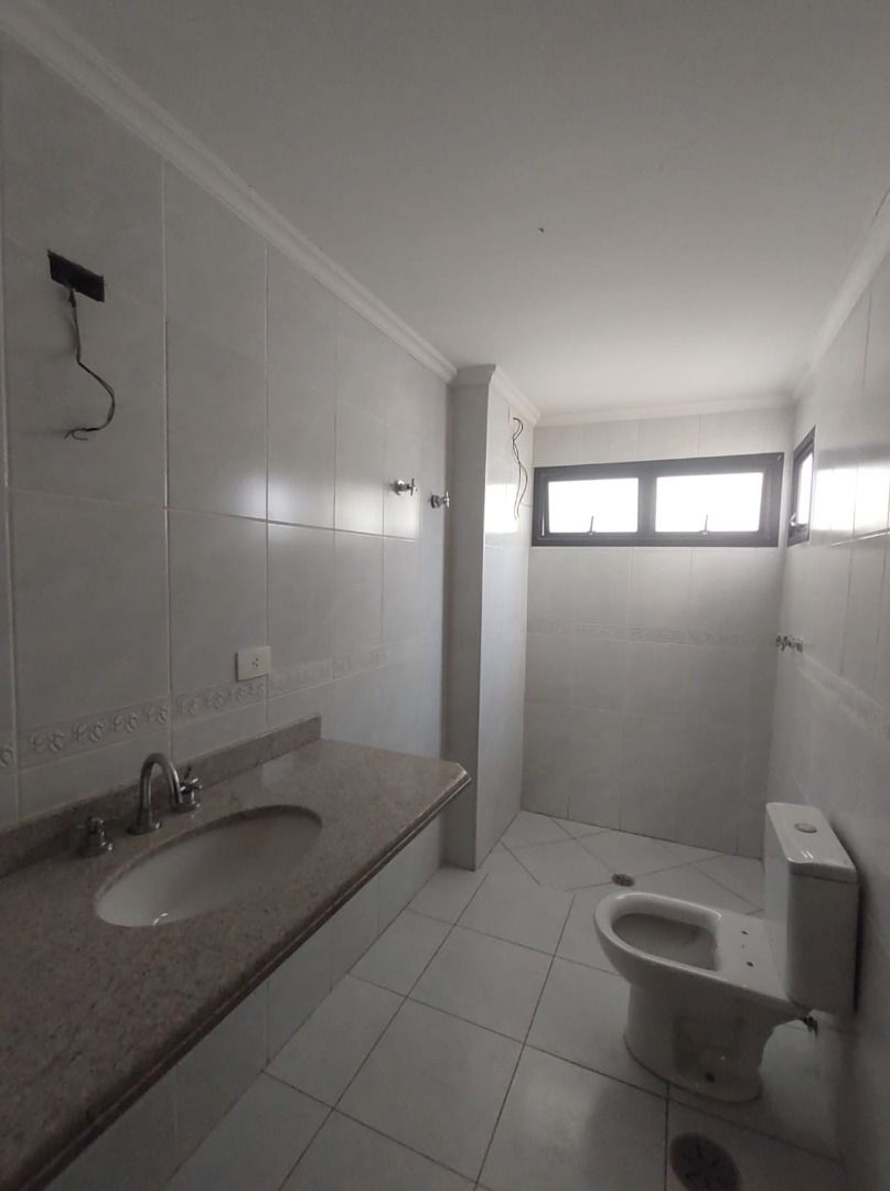 Apartamento à venda com 3 quartos, 136m² - Foto 8