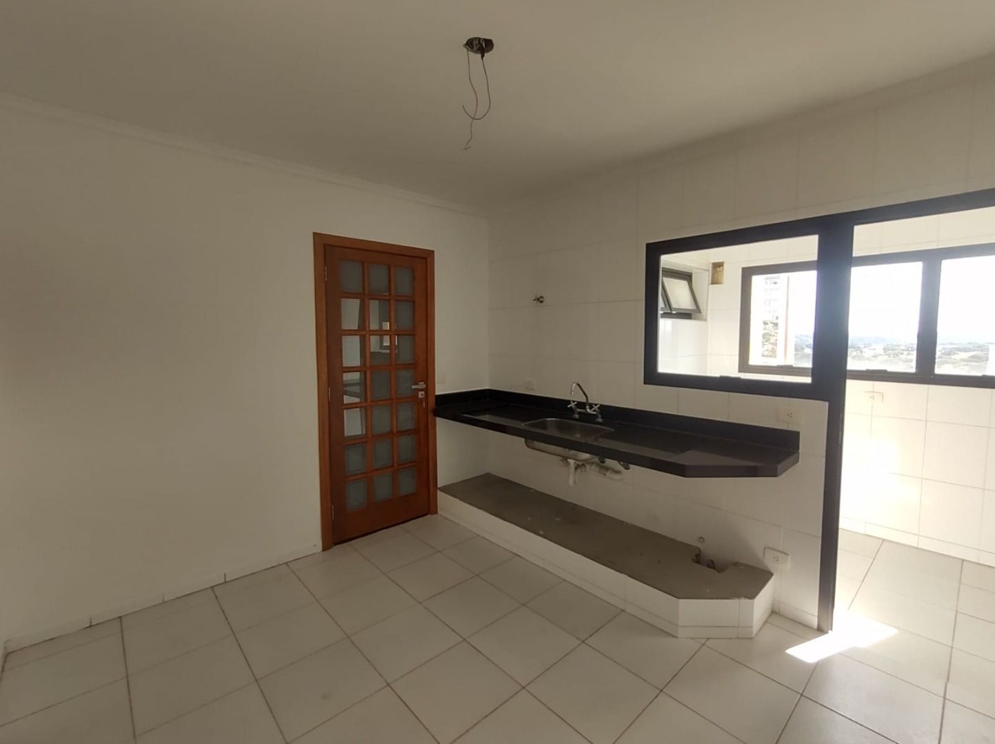 Apartamento à venda com 3 quartos, 136m² - Foto 7