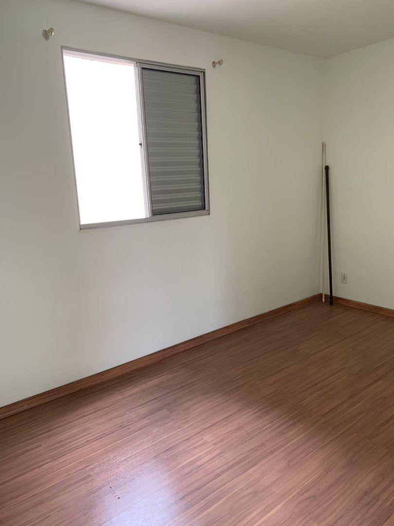 Apartamento à venda com 2 quartos, 46m² - Foto 2