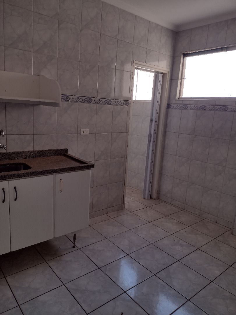 Apartamento à venda com 2 quartos, 60m² - Foto 6