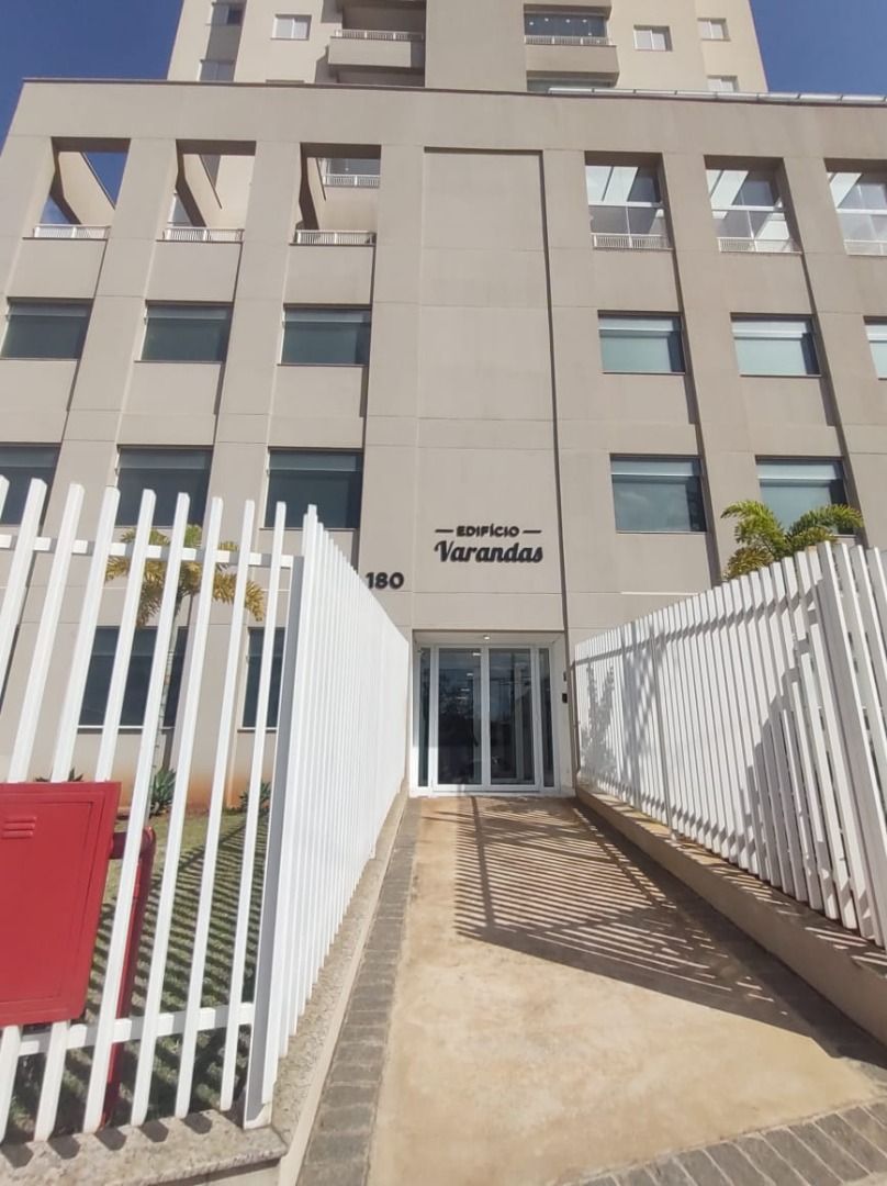 Apartamento à venda com 3 quartos, 108m² - Foto 1