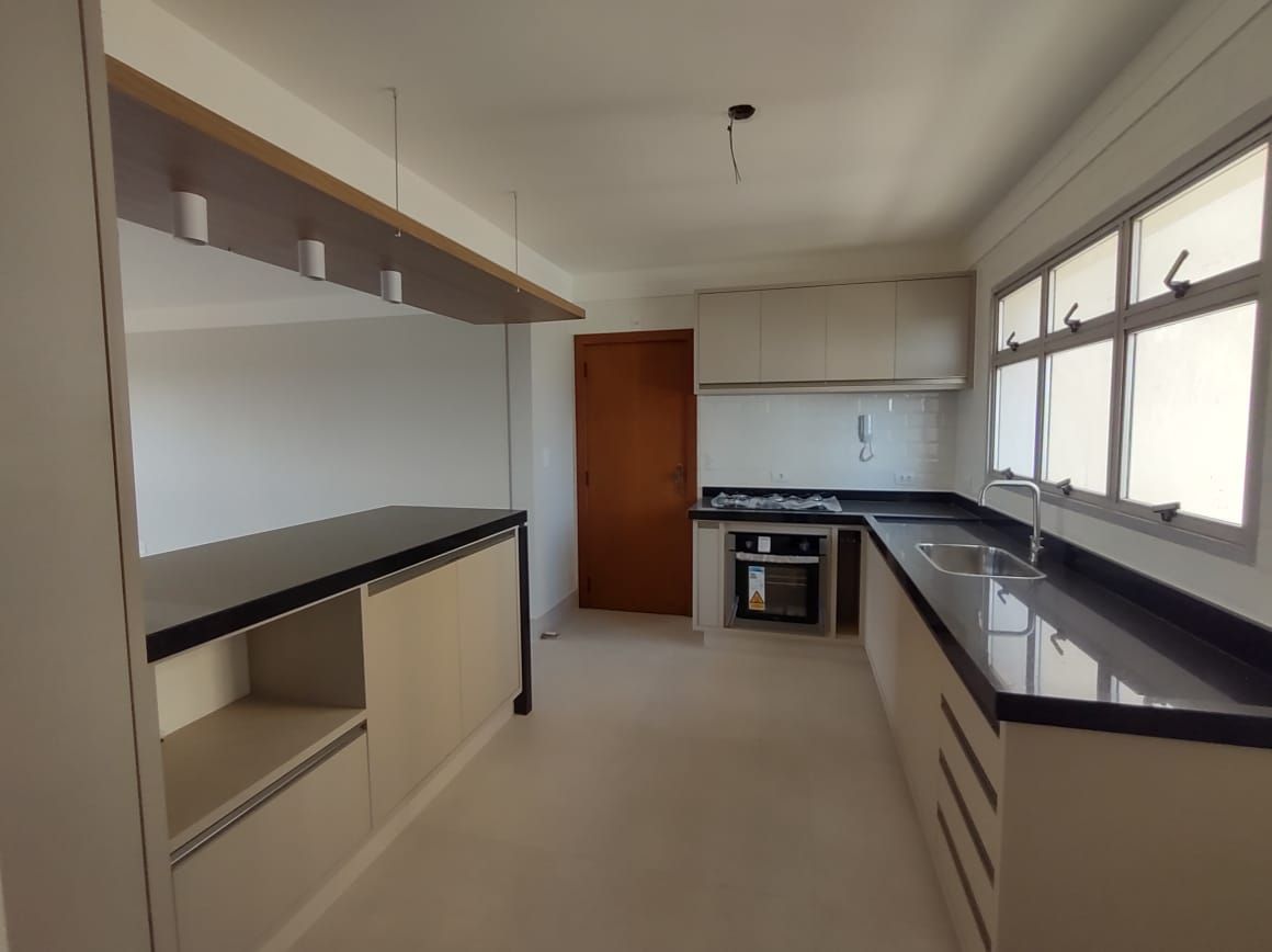 Apartamento à venda com 3 quartos, 160m² - Foto 6