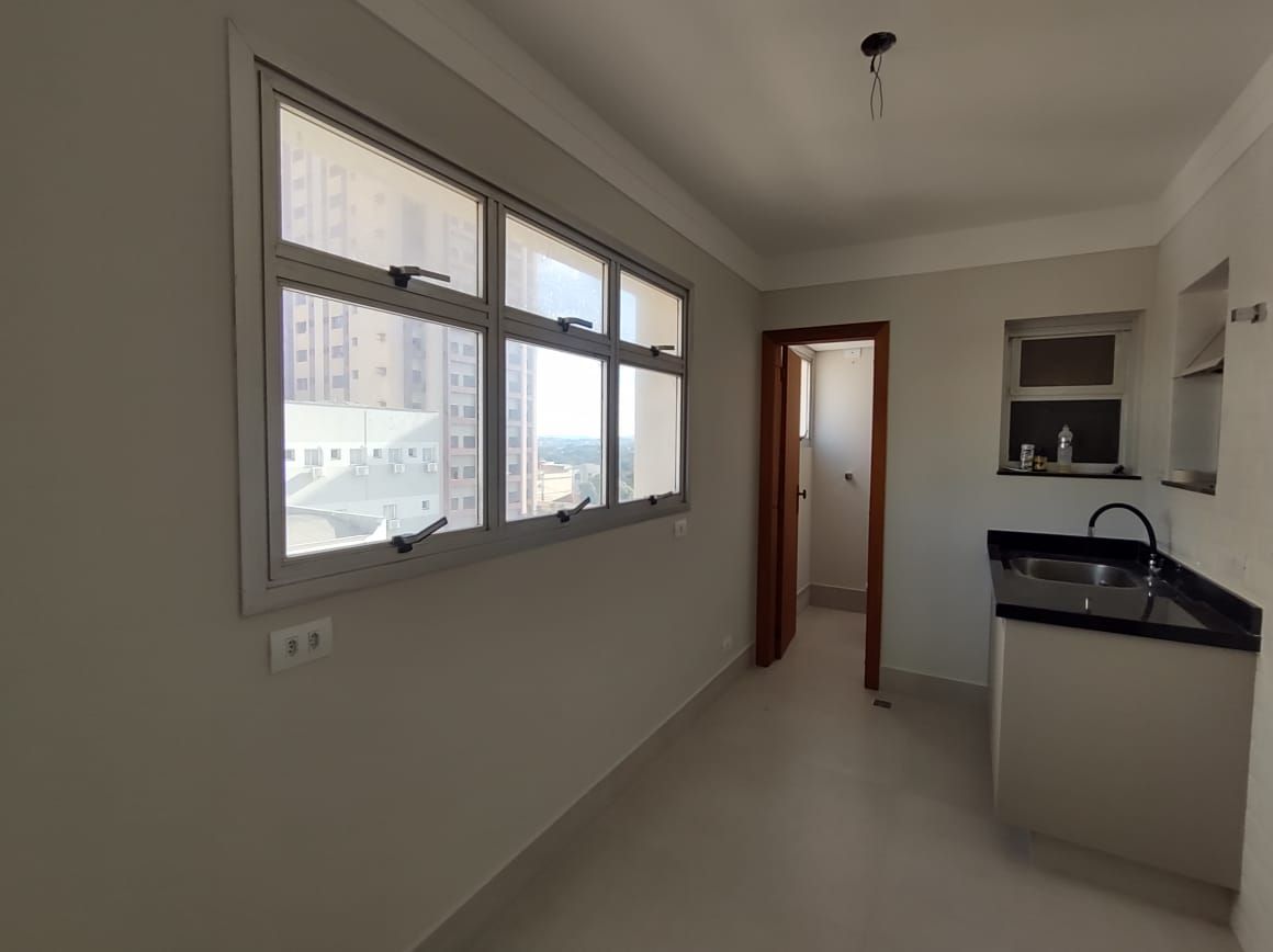 Apartamento à venda com 3 quartos, 160m² - Foto 8