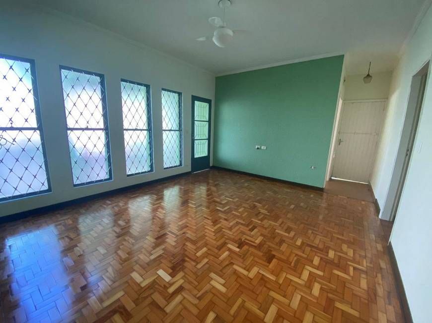 Casa à venda com 3 quartos, 180m² - Foto 4