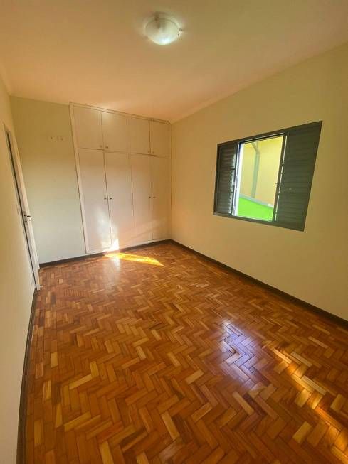 Casa à venda com 3 quartos, 180m² - Foto 5