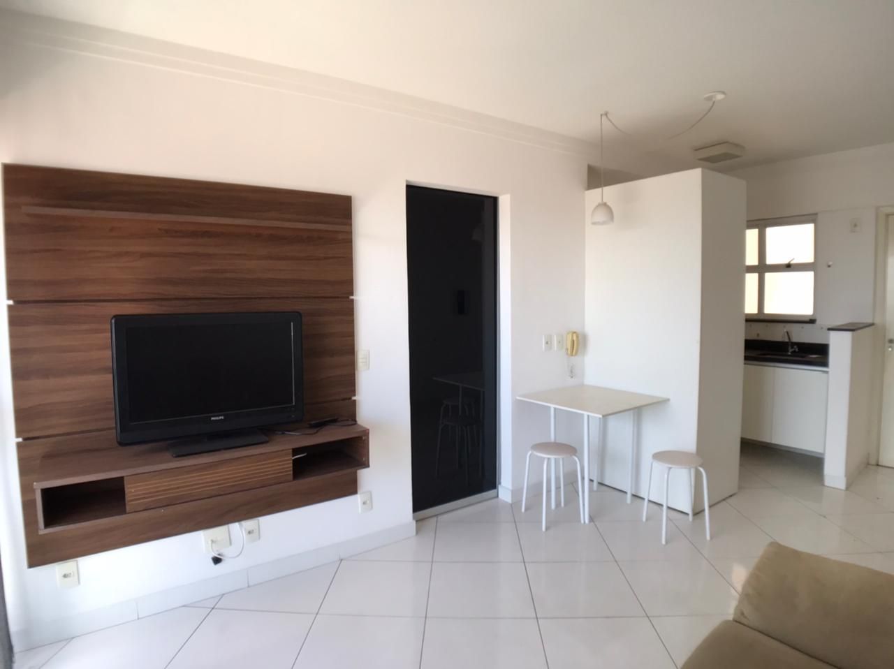 Apartamento à venda com 1 quarto, 44m² - Foto 2