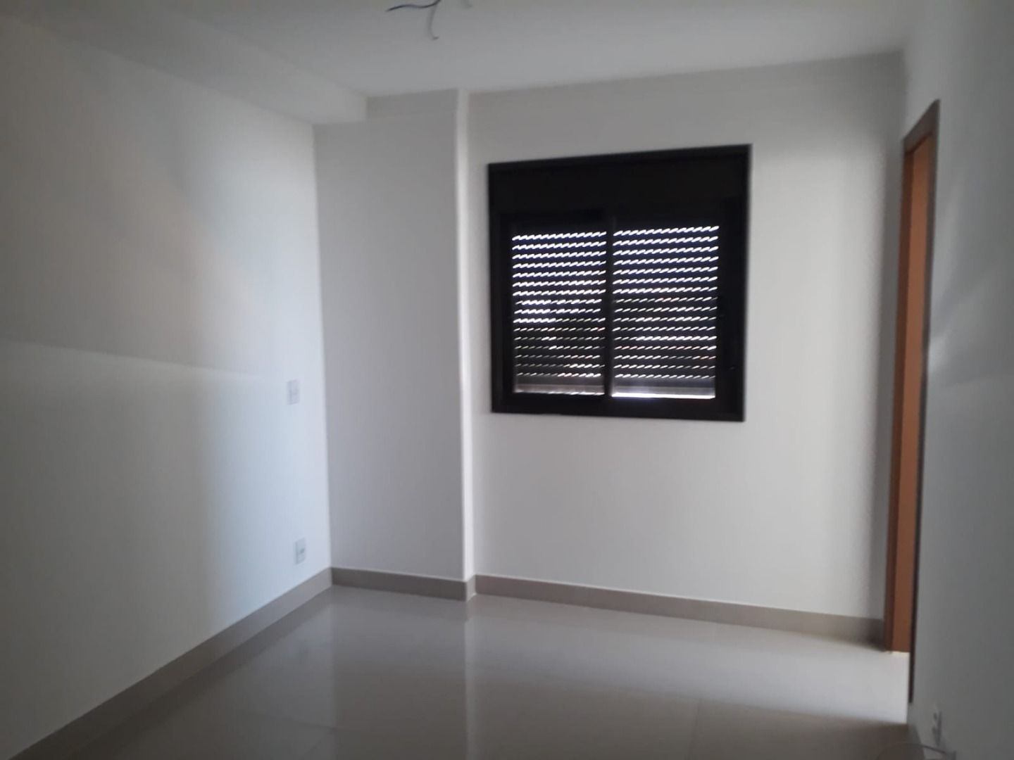 Apartamento à venda com 3 quartos, 99m² - Foto 3