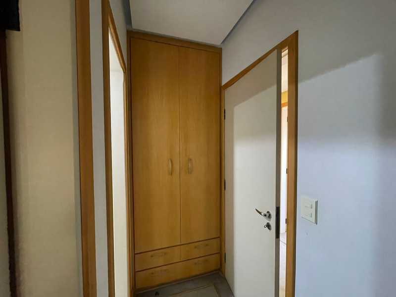 Apartamento à venda com 2 quartos, 84m² - Foto 27