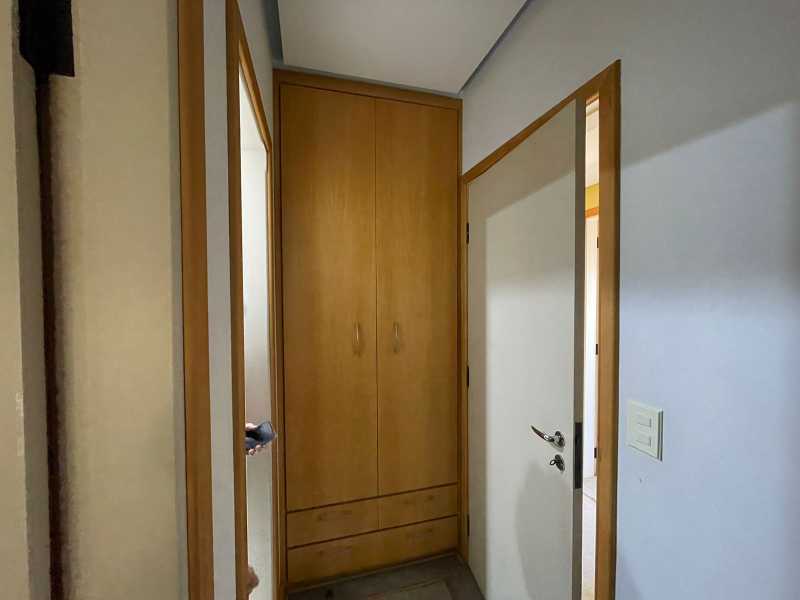 Apartamento à venda com 2 quartos, 84m² - Foto 28