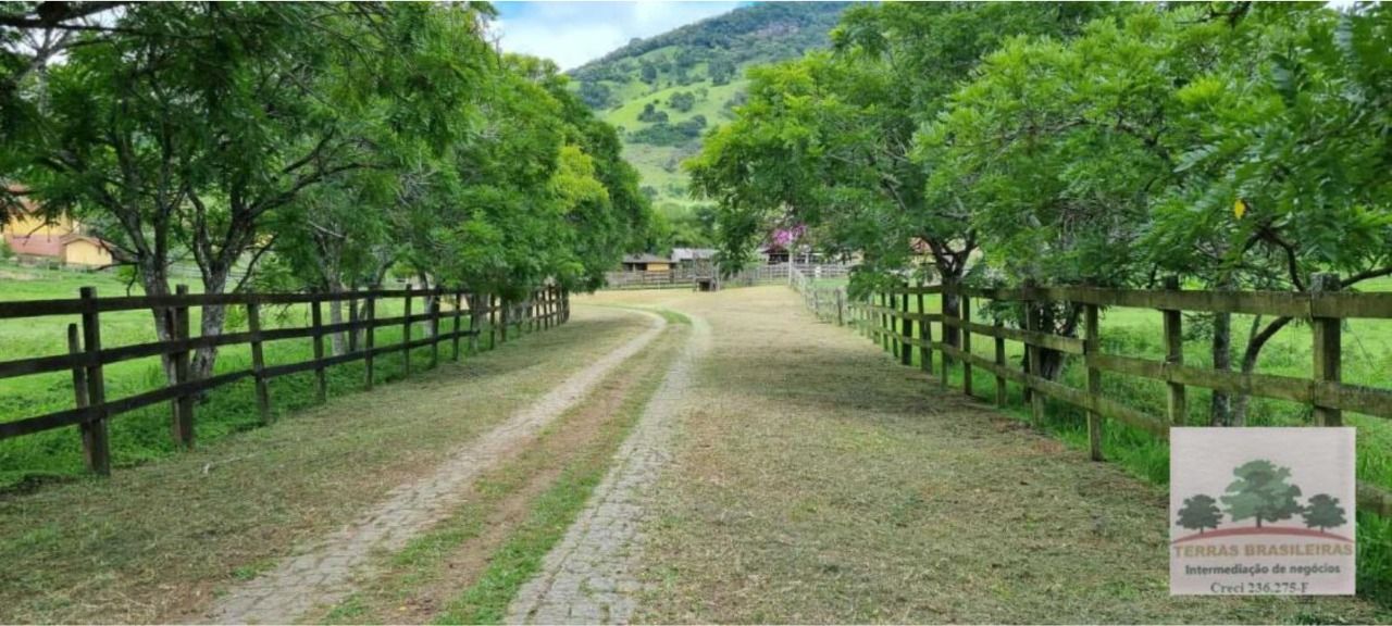 Fazenda à venda com 12 quartos, 2000m² - Foto 1