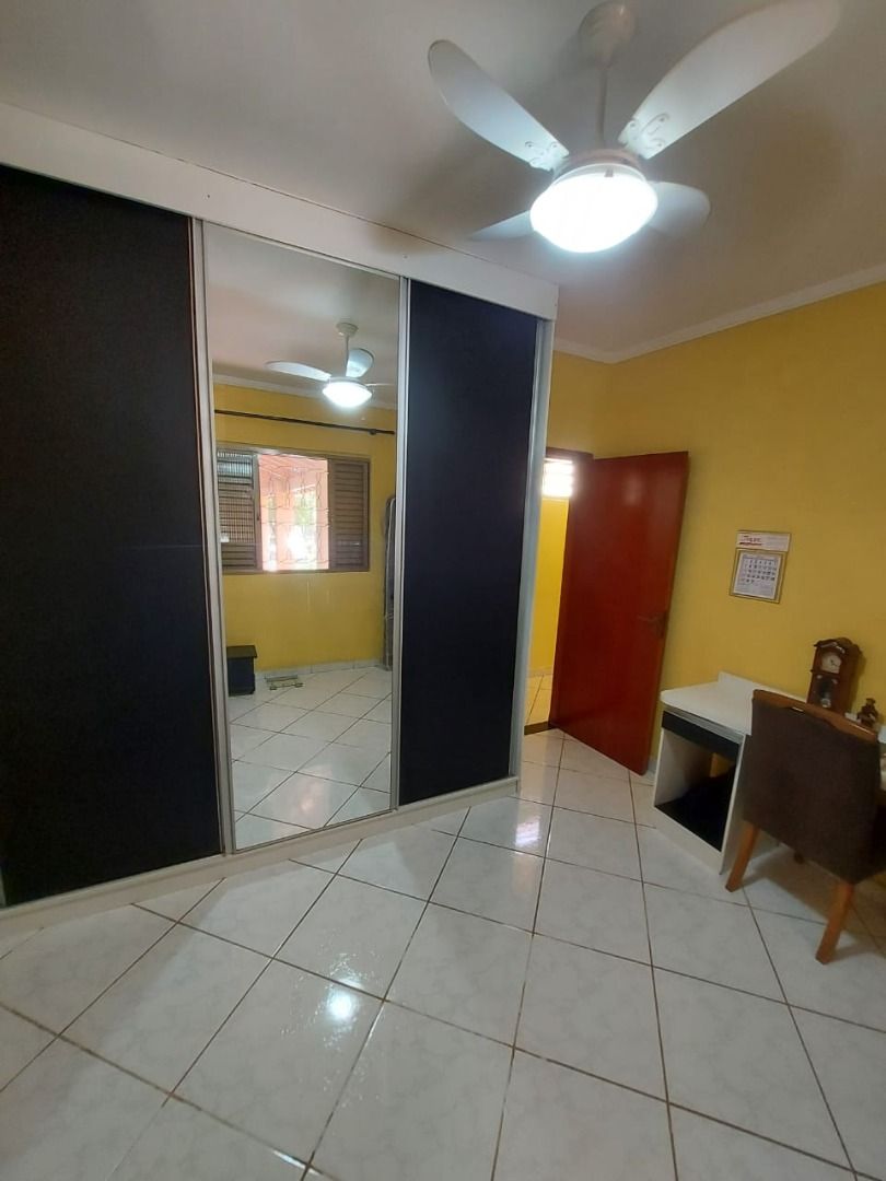 Chácara à venda com 3 quartos, 252m² - Foto 19