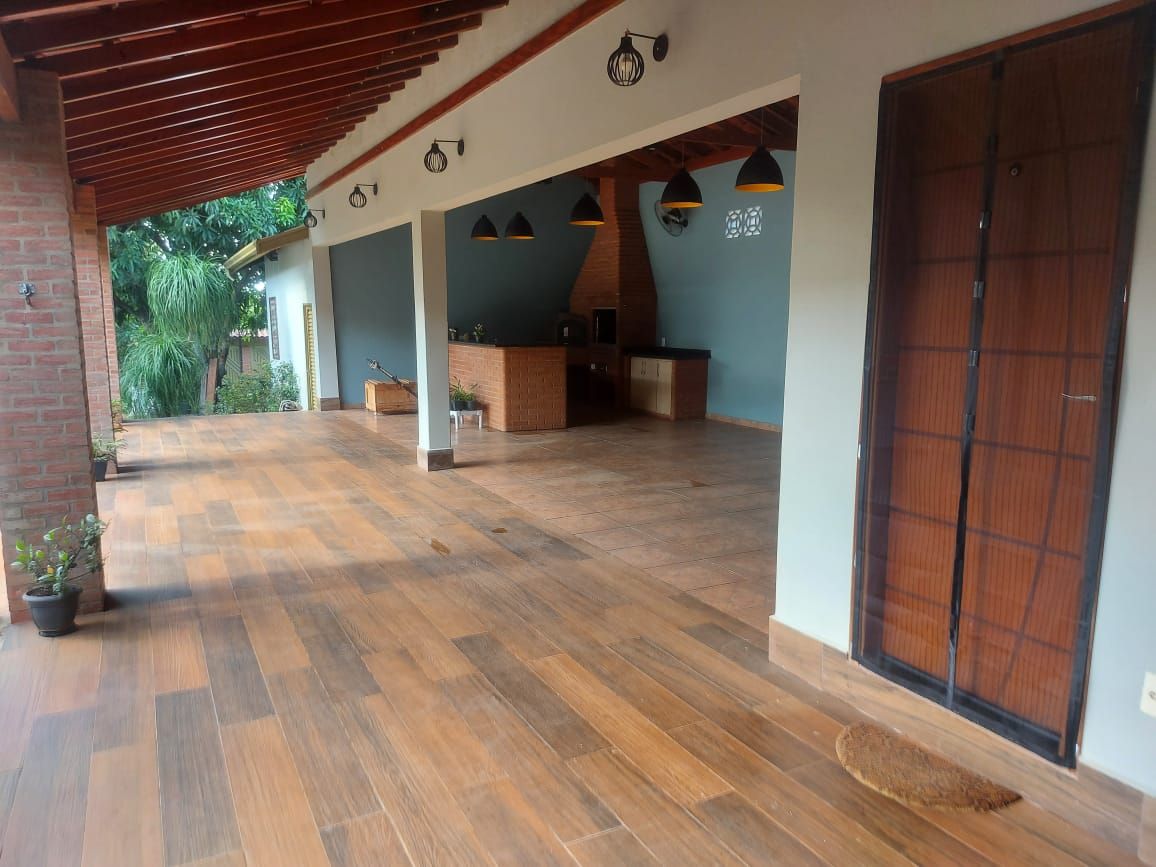 Chácara à venda com 3 quartos, 252m² - Foto 4